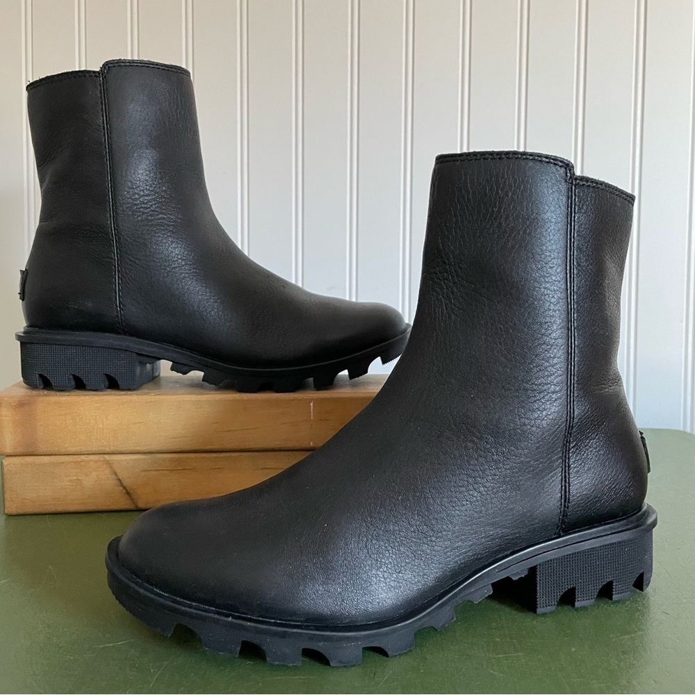 Sorel PHOENIX Waterproof Boots in Black Leather - Picture 10 of 10